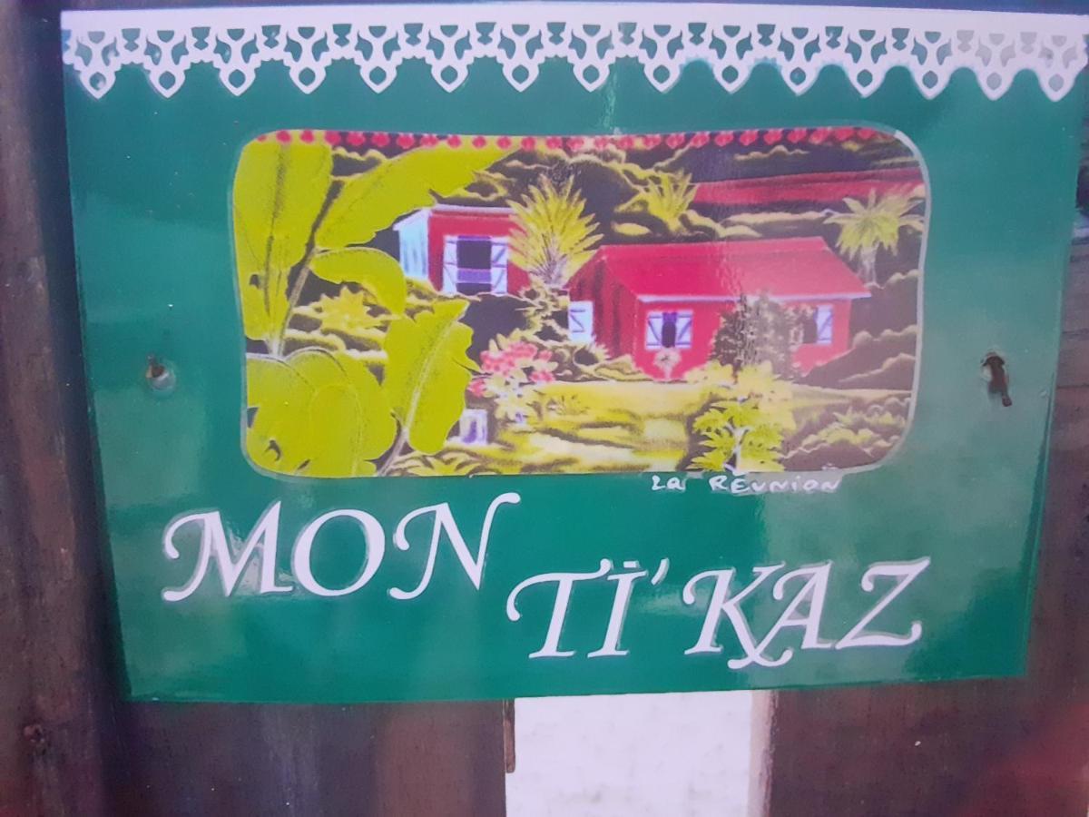 Peti Kaz Hotel Saint-Seurin-sur-l'Isle Exterior foto